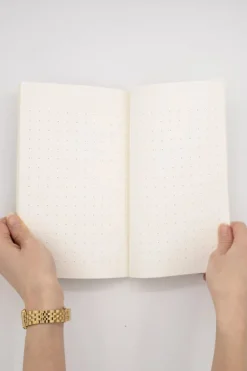 Sandnes Garn Your Journal muistivihko