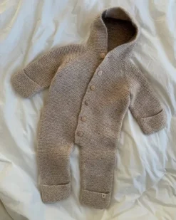 Selma´s Sleep Suit by PetiteKnit, in Finnish