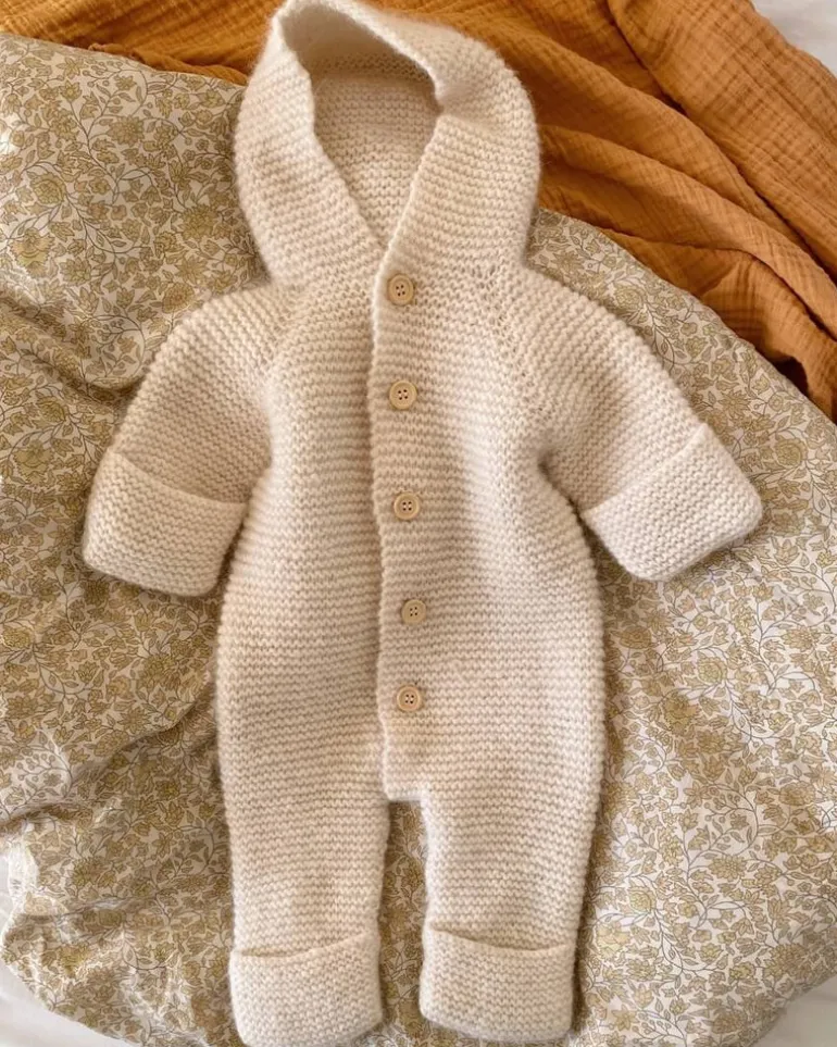 Selma´s Sleep Suit by PetiteKnit, in Finnish