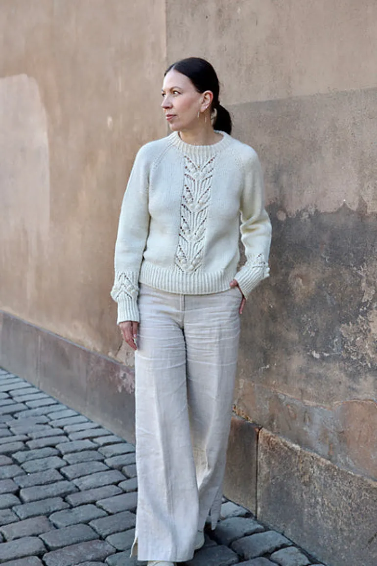 Soft Shimo Sweater by Leeni Hoimela, in english