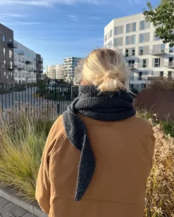 Sophie Shawl by PetiteKnit, English