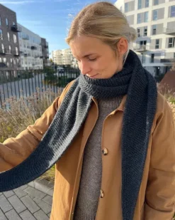 Sophie Shawl by PetiteKnit, English