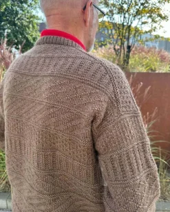Storm Sweater Man by PetiteKnit, in English