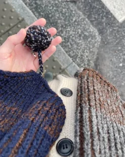Structure Scarf by PetiteKnit, in English