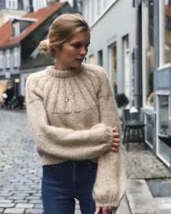 Sunday Sweater by Petiteknit, in English