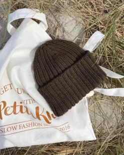 The Hipster Hat by PetiteKnit, in English