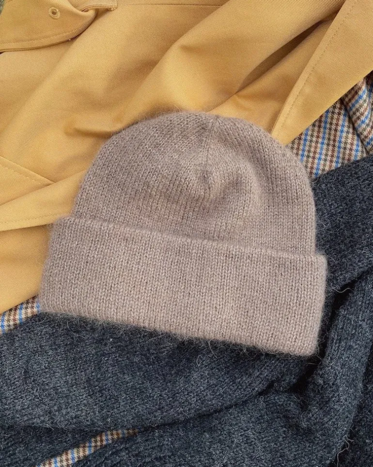 The Oslo Hat - Mohair Edition by PetiteKnit, in English