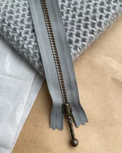 Vetoketju 14 cm PetiteKnit